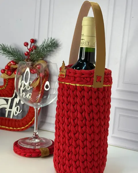 Porta vinho de crochê pronto para presente